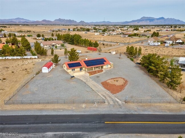 Building Photo - 1800 Red Rock Dr