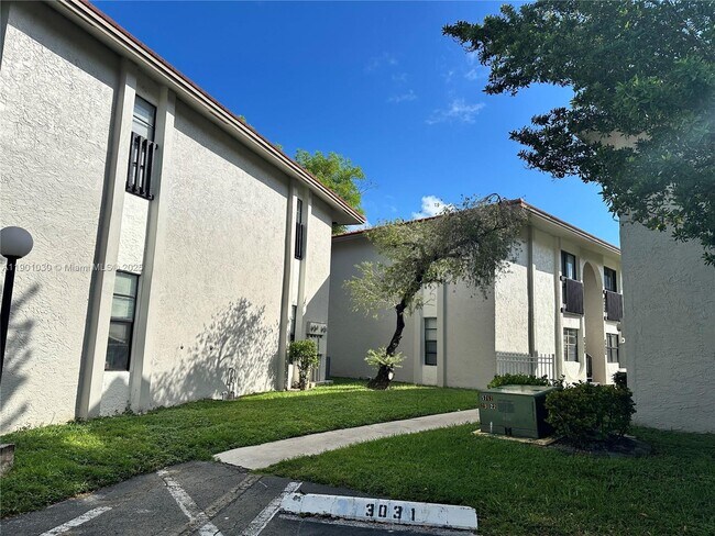 Building Photo - 3037 NW 118th Dr