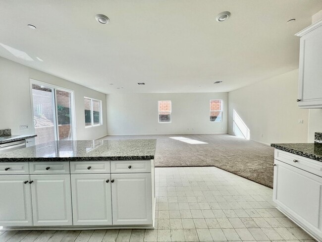 Building Photo - Recently built SINGLE STORY 4 bed, 2 bath, plus office - Riverside