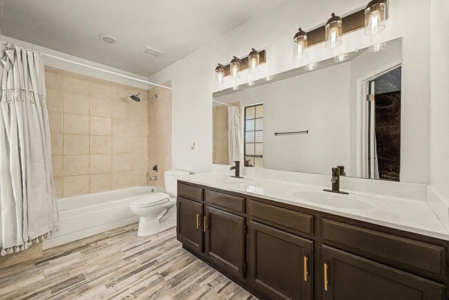 Building Photo - 4812 E Gary St