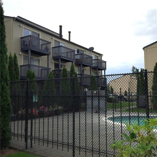 Building Photo - 31003 14th Ave S