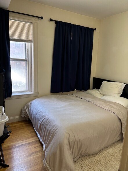 Building Photo - 40 Revere St