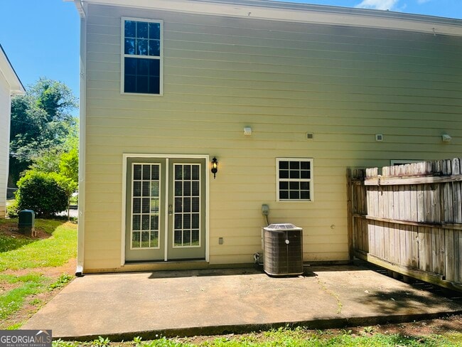 Building Photo - 601 Wilburn Ave