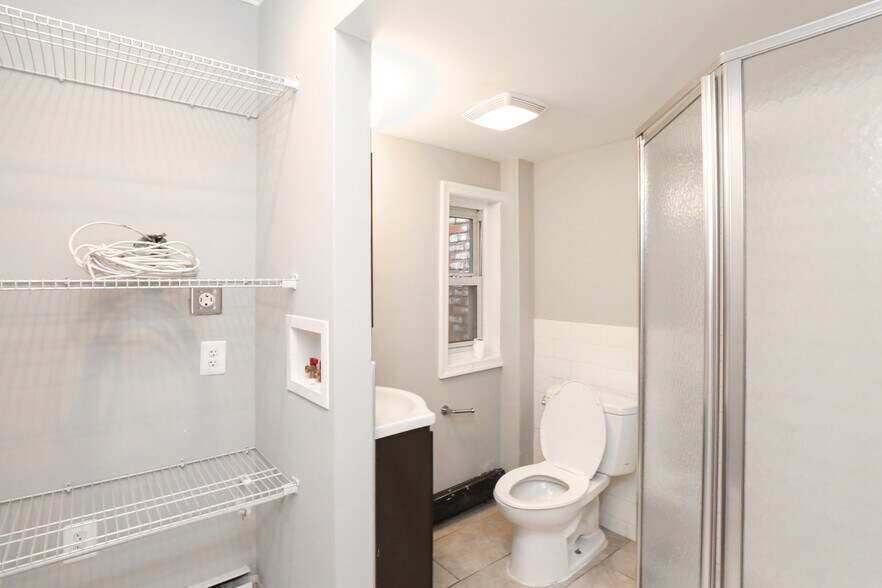 Building Photo - 2315 15th St NW