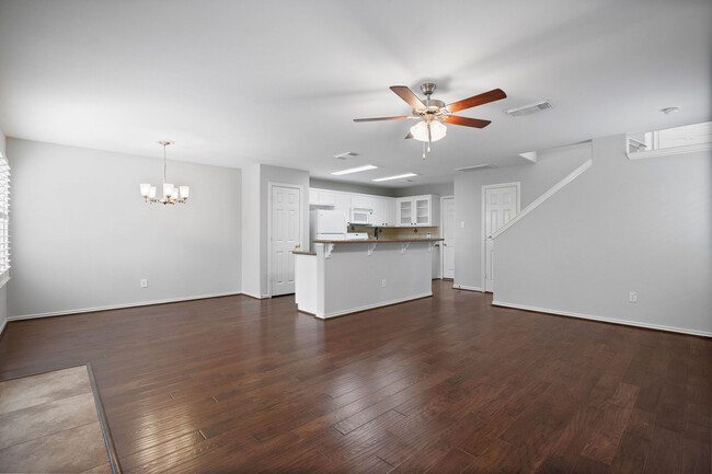 Breakfast area next to the kitchen - 62 Musgrove Pl