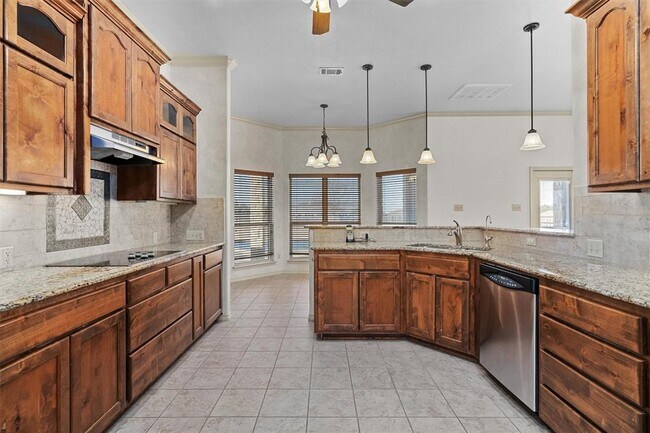Building Photo - 209 Sarahs Ln