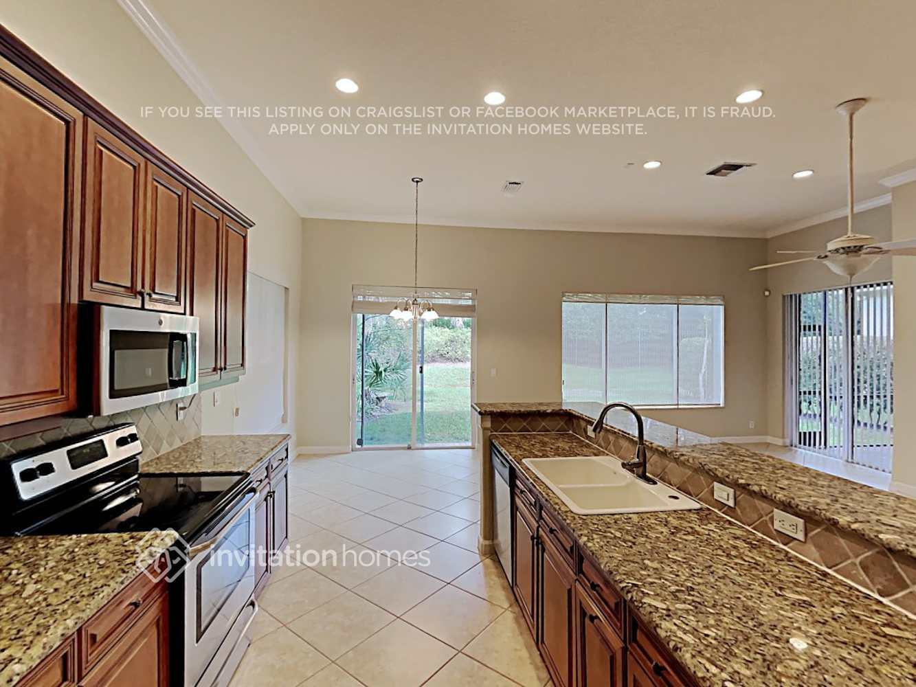 Building Photo - 12681 NW 78th Manor