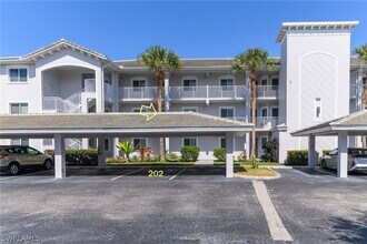 Building Photo - 7835 Regal Heron Cir