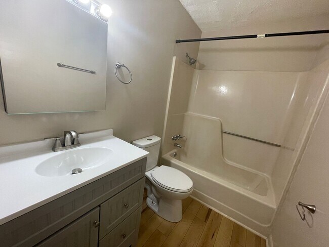 Building Photo - nimia160