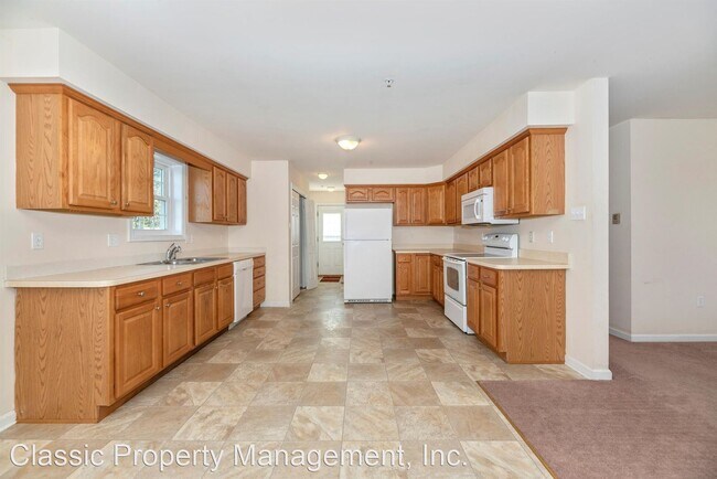 Building Photo - 3 br, 2 bath House - 4424B Valley View Road