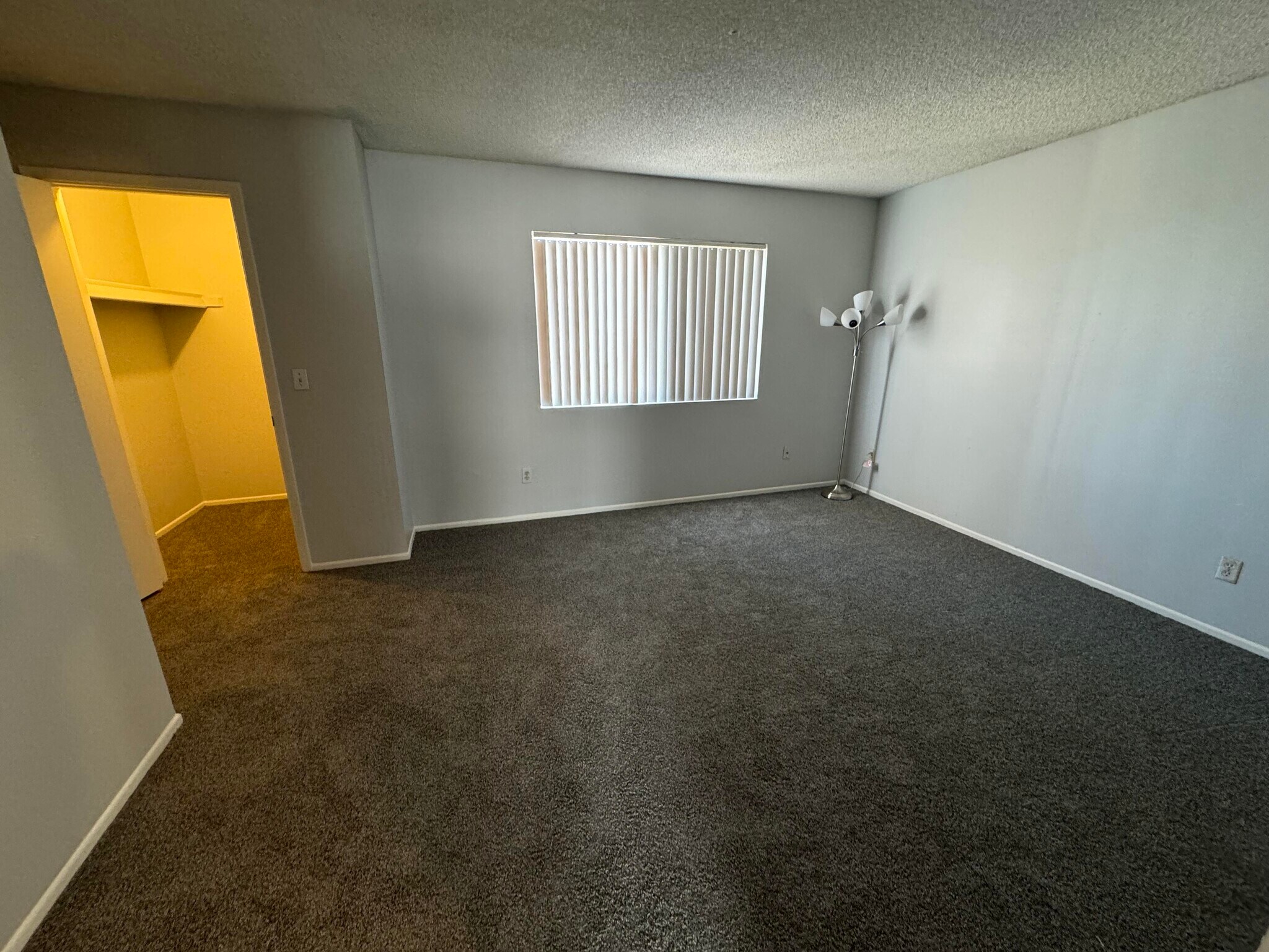 Building Photo - 3526 W Dunlap Ave