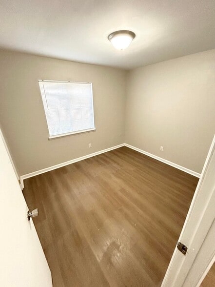 Building Photo - 118 Garr Ln