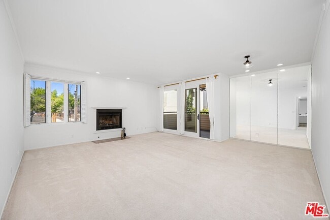 Building Photo - 1808 Manning Ave