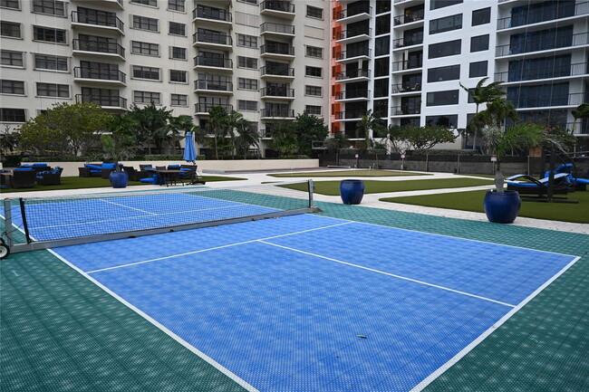 Building Photo - 1800 S Ocean Blvd