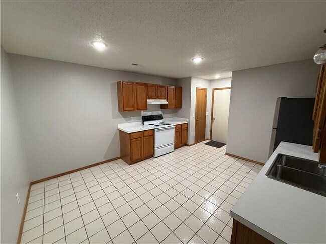 Building Photo - 4310 Nightingale Ln
