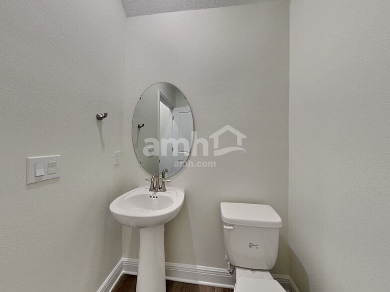 Building Photo - 4855 Rio Grande Cv