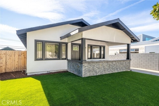 Building Photo - 1946 Corson St