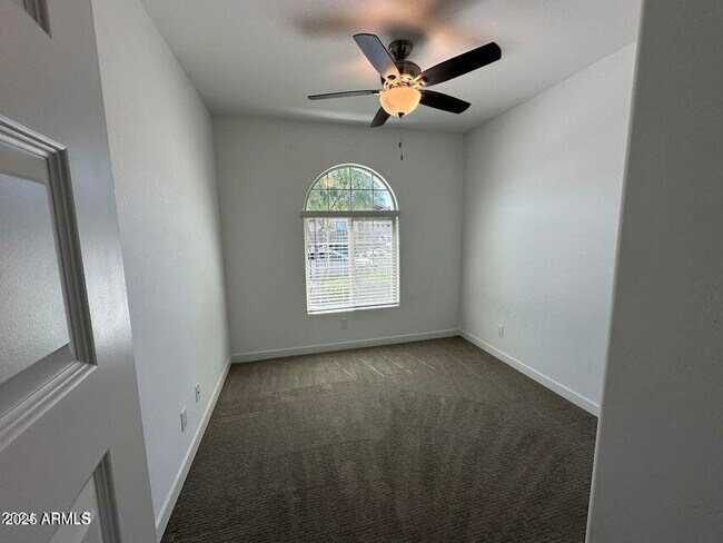 Building Photo - 14634 W Charter Oak Rd