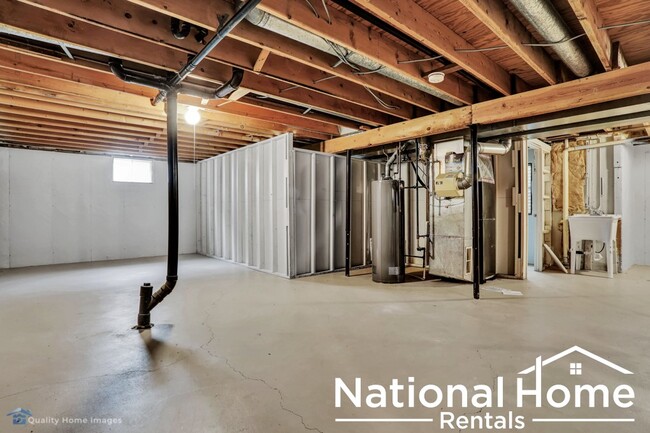 Building Photo - 659 Krenz Ave