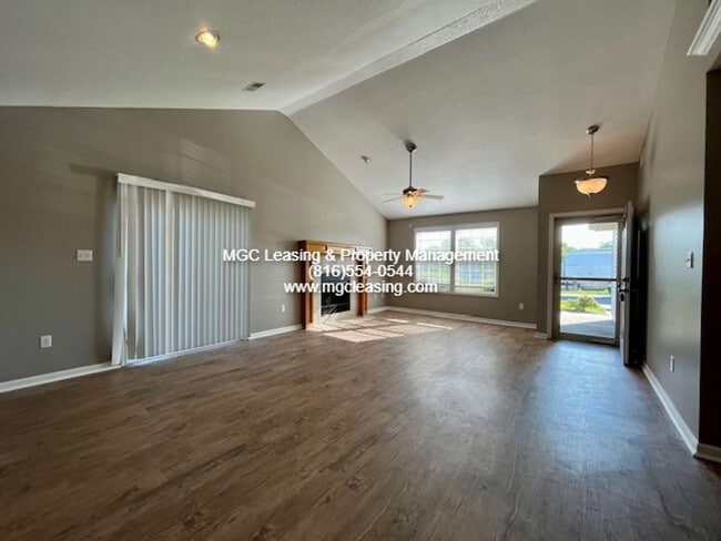 Building Photo - 474-476 Kreisel Dr