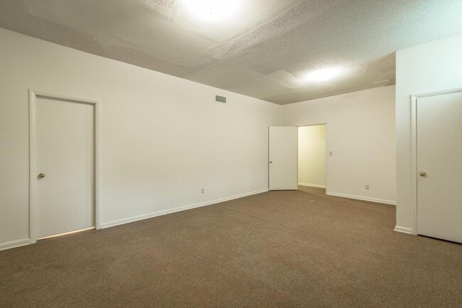 Building Photo - 3408 Gail Dr