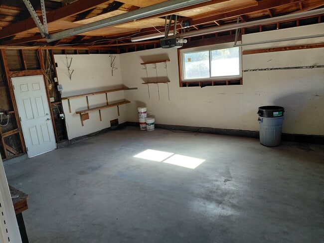 Building Photo - 927 Rutgers Ave