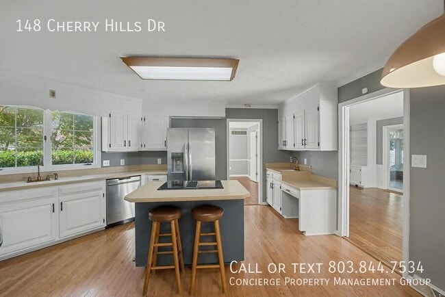 Building Photo - 148 Cherry Hills Dr