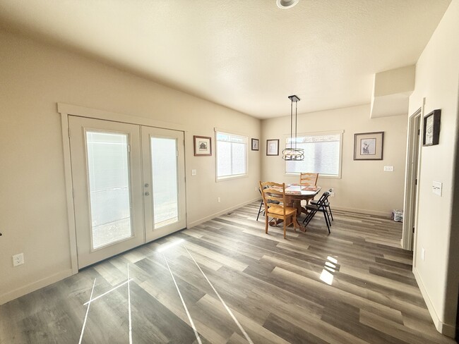 Building Photo - 186 W Quandary Ct