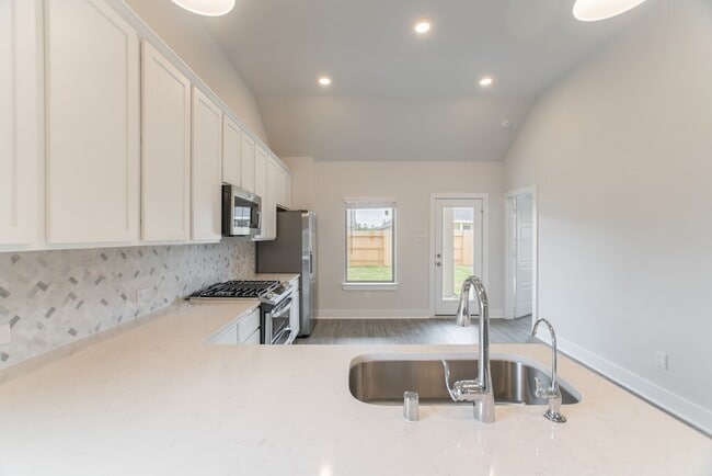 Building Photo - 10539 Preserve Wy