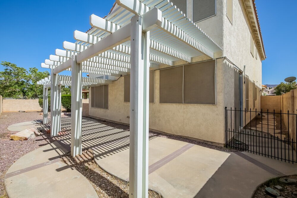 Building Photo - 1732 Blanchard Dr