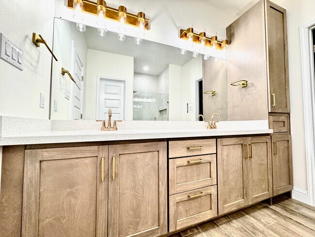 Building Photo - 1405 Eagles Ln