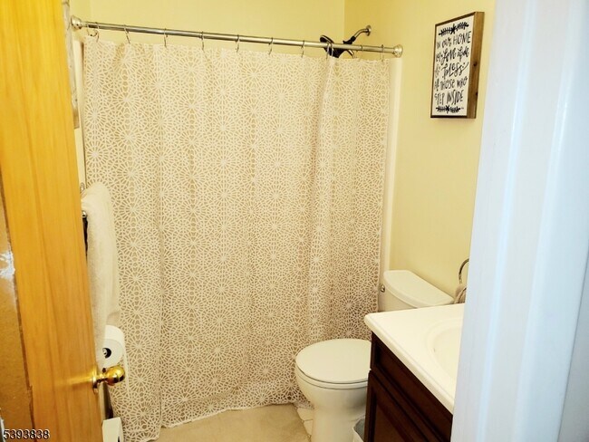 Building Photo - 710 Mill St