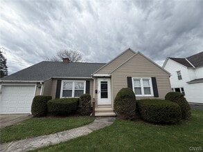 Building Photo - 50 New Hartford St