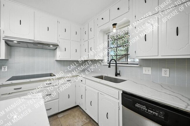 Building Photo - 8109 Starnes Rd