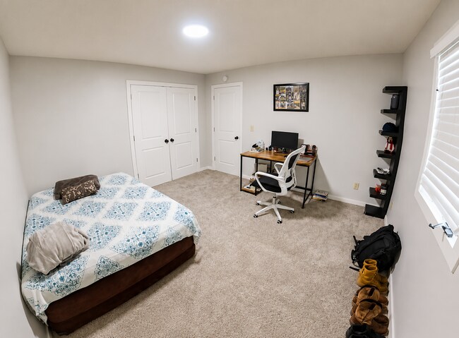 Building Photo - Pet Friendly + Washer & Dryer Included + Attached Garage! - Available June 25th!