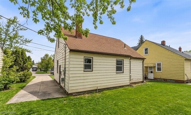 Building Photo - 12918 Eastwood Blvd