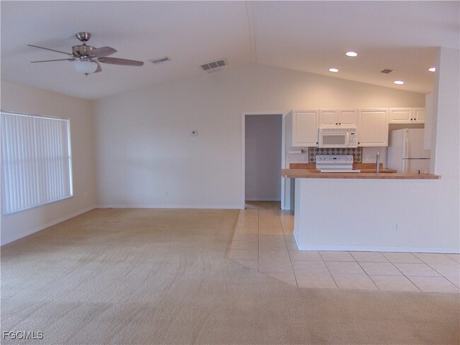 Building Photo - 9012 E Mac Ct