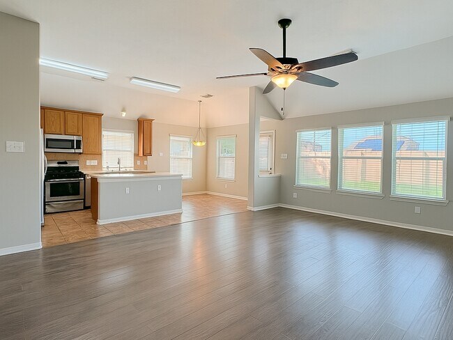 Building Photo - 5907 Yaupon Ridge Dr