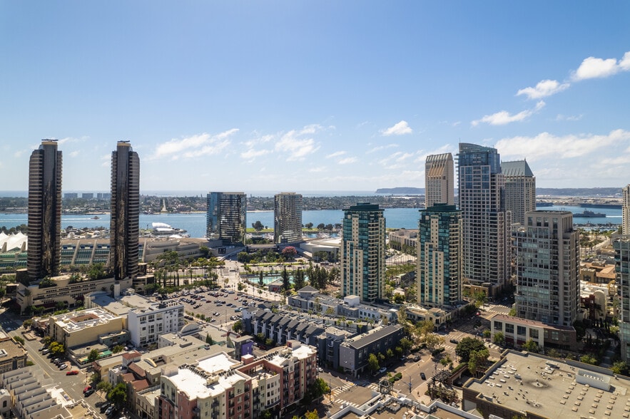 Building Photo - 221 Island Ave