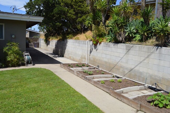 Building Photo - $4,200 - 4 Bed / 2 Bath Home in La Mesa