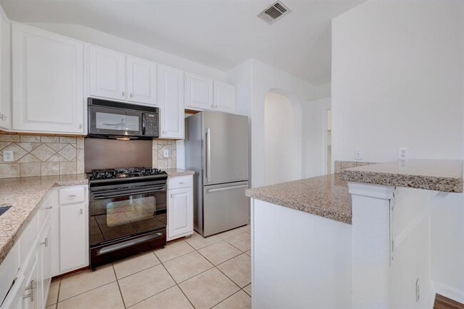 Building Photo - 1912 Avante Dr