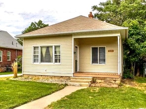 Building Photo - 2031 Jefferson Ave