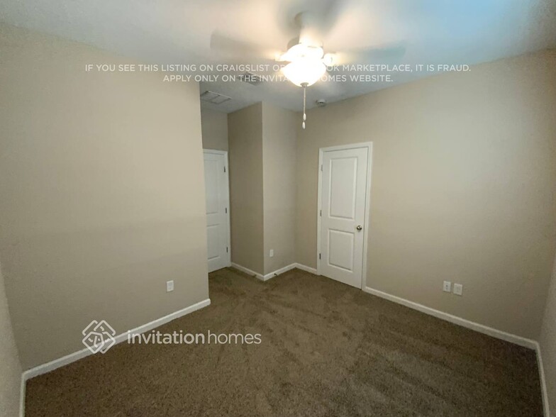 Building Photo - 9829 Lemon Balm Wy