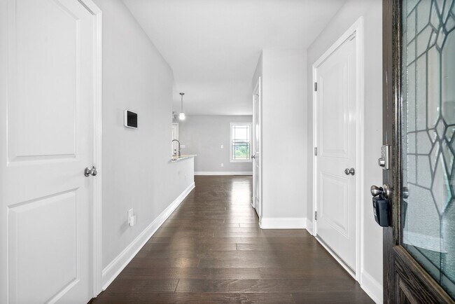 Building Photo - 3482 Southwood Dr