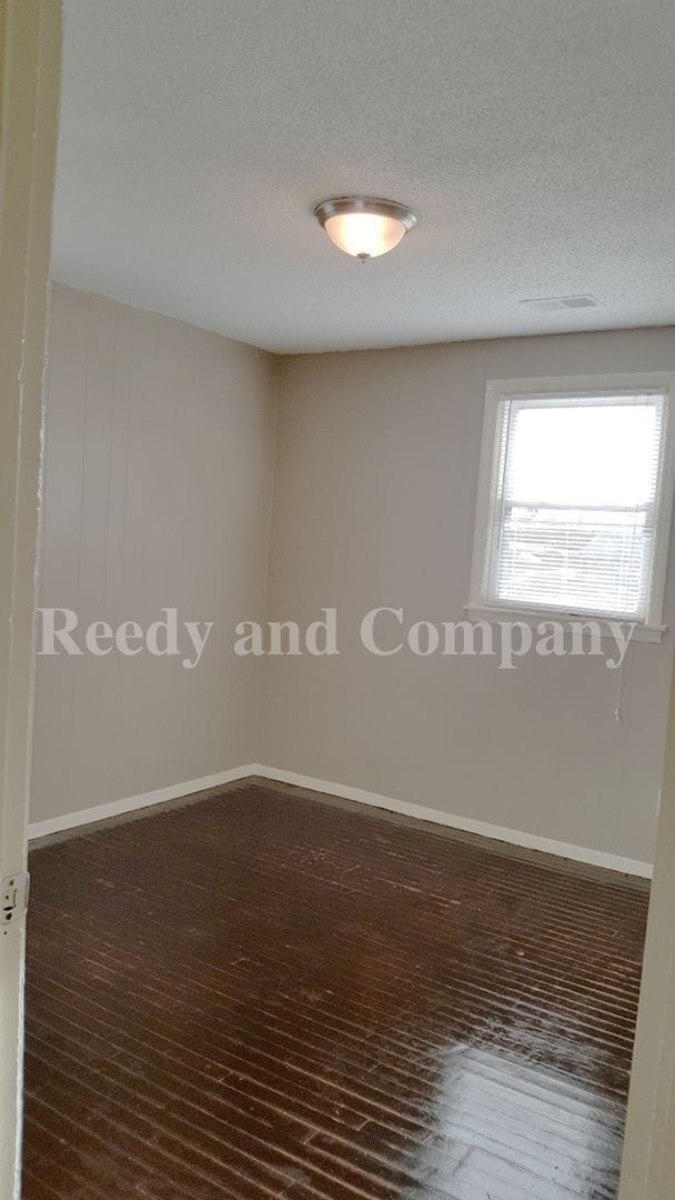 Building Photo - 3334 Fostoria Rd