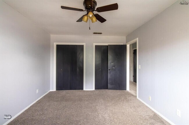 Building Photo - 9 Lackland Cir