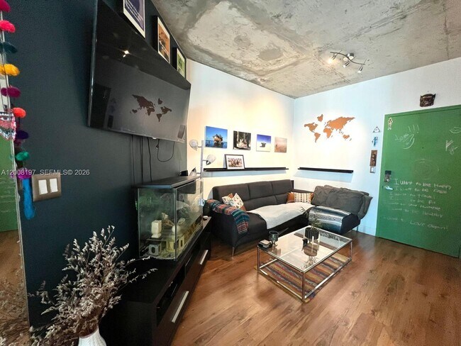 Building Photo - 690 SW 1st Ct