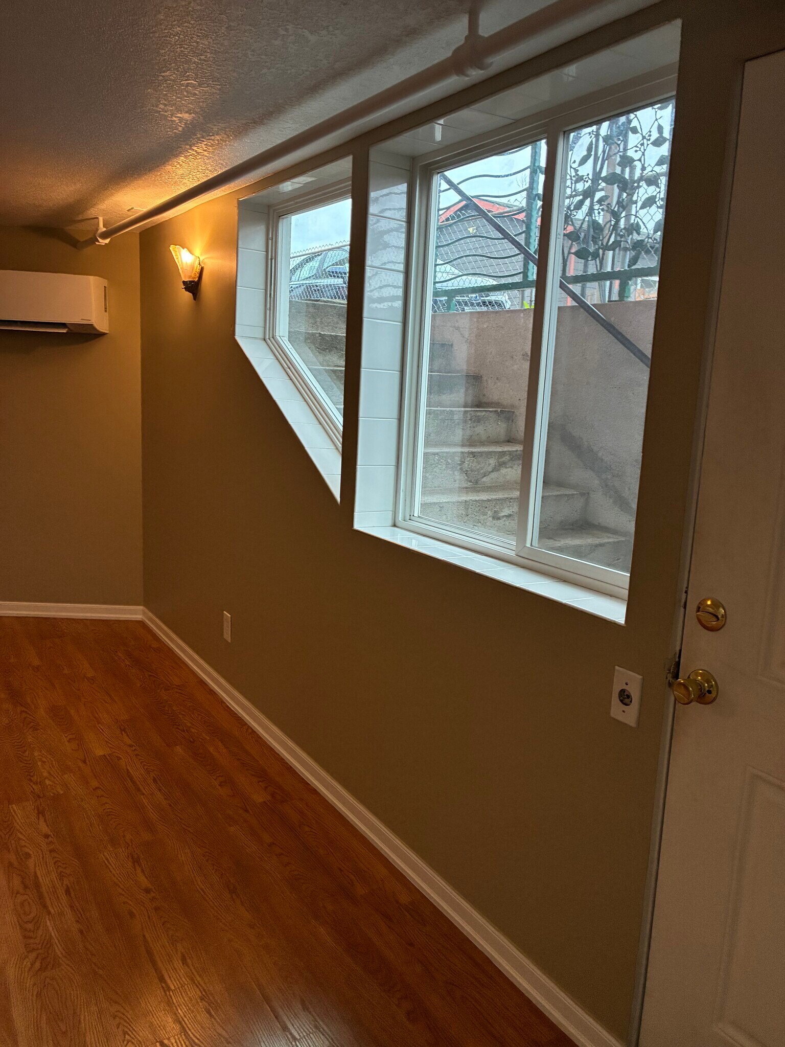 Building Photo - 5508 SE Harold St