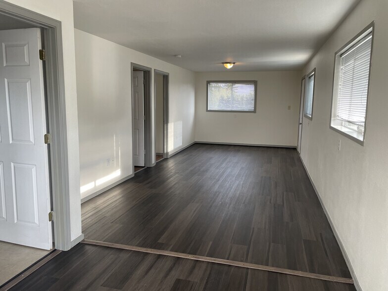Living-Family Room - 16627 113th Ave SE