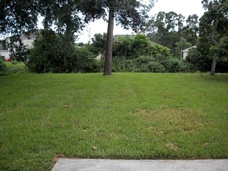 Building Photo - 1626 SW Bascom Ave